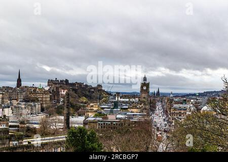 Wunderschöne Aufnahmen von Edinburgh City, aufgenommen in Schottland Stockfoto