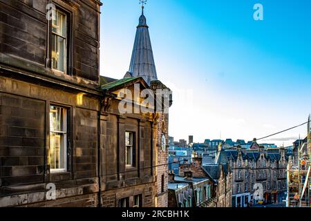 Wunderschöne Aufnahmen von Edinburgh City, aufgenommen in Schottland Stockfoto