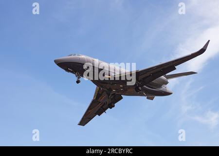 Dassault Falcon 2000EX landet in Vancouver Stockfoto