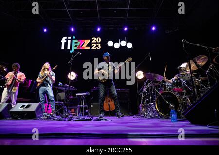 Alicante, Spanien. 13. Juli 2023. Der amerikanische Bassspieler und Grammy-Gewinner Stanley Clarke tritt während des Fijazz Festivals 2023 auf seiner N'4EVER-Tour auf. Kredit: Marcos del Mazo/Alamy Live News Stockfoto