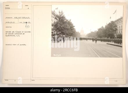 Marines aus der Second Division nehmen an einer Parade und Rezension in Washington Teil Dieses Foto wurde am 18. August 1919 aufgenommen und zeigt einen allgemeinen Überblick über die Prozession. Das Bild ist Teil der mit 62239 gekennzeichneten Sammlung und wurde vom Fotografen SCT aufgenommen. Joe Hitz. Stockfoto