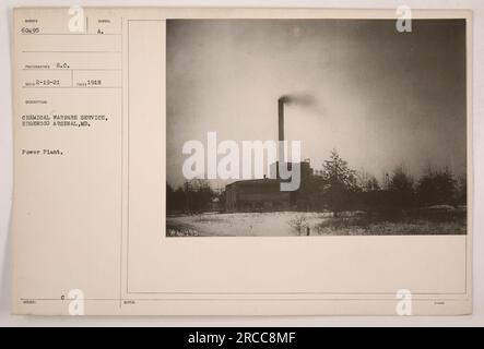 Dieses Foto zeigt ein Kraftwerk am Chemical Warfare Service in Edgewood Arsenal, Maryland. Das Bild ist mit dem Symbol „A“ für den Chemical Warfare Service gekennzeichnet. Es wurde 1918 während des Ersten Weltkriegs aufgenommen und ist mit der Nummer 604,95 und dem Fotografen-Code S.C. E2-19-21 gekennzeichnet. Stockfoto