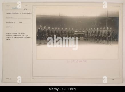 Soldaten der Dartmouth College Trainingstruppe, die am fortgeschrittenen Teil des Rennkurses teilnehmen. Die Schulung fand auf dem Gelände des Dartmouth College in Hannover, New Hampshire, statt. Das Foto hat die offizielle Rekordnummer C59007 und wurde am 27. April 1919 aufgenommen. Stockfoto