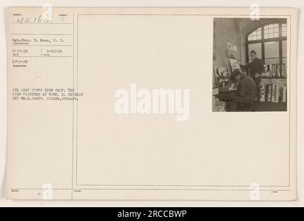 'BWW052925: 4. Armeekorps-Schilderladen in Cochem, Deutschland. Das Foto zeigt die Schildermaler H. Shields und WM. H. James bei der Arbeit. Bild aufgenommen von Sgt. Ches. E. Mace, S.C. auf 3-27-19. Dieses Foto ist Teil der Sammlung aus dem Ersten Weltkrieg, die amerikanische Militäraktionen dokumentiert. Stockfoto