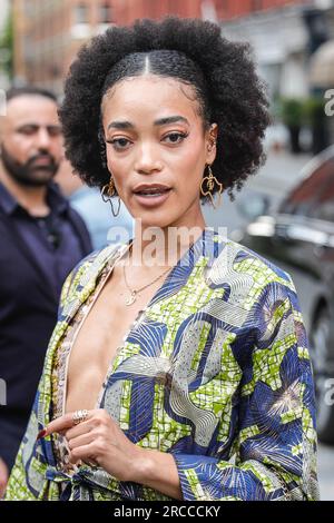 London, Großbritannien. 13. Juli 2023. Cassie Clare. Models, Berühmtheiten und Gäste kommen zur British Vogue und Selbstportrait Summer Party. Edward Enninful OBE, Chefredakteurin der British Vogue, veranstaltet gemeinsam mit dem Modell Emily Ratajkowski eine Veranstaltung mit Han Chong, Gründer und Creative Director von Self-Portrait, um die britische Kreativität zu feiern. Kredit: Imageplotter/Alamy Live News Stockfoto