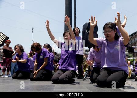 Nicht exklusiv: 13. Juli 2023, Mexiko-Stadt, Mexiko: Der Korean Milal Missionary Choir während der Präsentation der World Tour namens „2023 World Mila“ Stockfoto