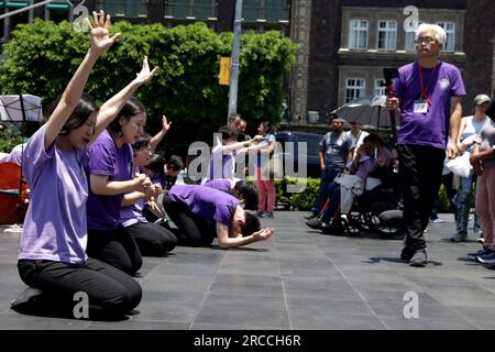 Nicht exklusiv: 13. Juli 2023, Mexiko-Stadt, Mexiko: Der Korean Milal Missionary Choir während der Präsentation der World Tour namens „2023 World Mila“ Stockfoto