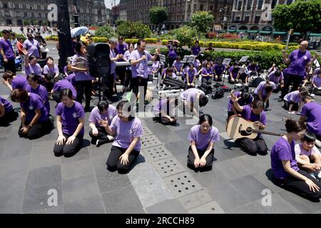 Nicht exklusiv: 13. Juli 2023, Mexiko-Stadt, Mexiko: Der Korean Milal Missionary Choir während der Präsentation der World Tour namens „2023 World Mila“ Stockfoto