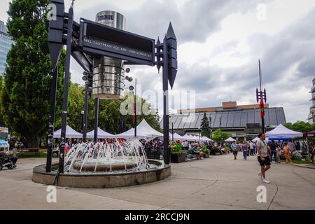 Der Mel Lastman Square ist ein lebendiger öffentlicher Platz in North York, Toronto, Kanada. Der Platz ist nach dem ehemaligen Bürgermeister Mel Lastman in Toronto benannt Stockfoto