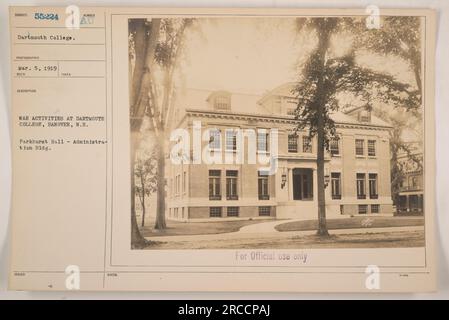 Kriegsaktivitäten am Dartmouth College, Hannover, N.H. In Parkhurst Hall, dem Verwaltungsgebäude. Dieses Foto wurde am 5. März 1919 aufgenommen. Es ist Teil einer Sammlung, die amerikanische Militäraktivitäten während des Ersten Weltkriegs dokumentiert. Dieses Bild ist nur für den offiziellen Gebrauch bestimmt.“ Stockfoto