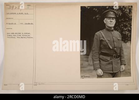 LT. Lucien J. Rode, S.C., der Fotograf, hat ein Foto von Major General George B. Duncan, Comdg. General der 82. Division, in Prauthey, hte. Marne, Frankreich. Das Foto wurde am 25. November 1918 aufgenommen. Auf diesem Bild ist das US Army Signal Corps Subjekt Nummer 39287. Stockfoto