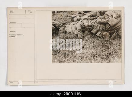 Deutsche Kriegsgefangene, die während des Ersten Weltkriegs von den Alliierten festgehalten wurden Das Foto wurde in Frankreich aufgenommen. Stockfoto