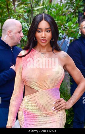 LONDON, ENGLAND - 13. JULI: Munroe Bergdorf nimmt am 13. Juli 2023 in London an der British Vogue x Selbstportrait Summer Party im Chiltern Firehouse Teil. Kredit: Siehe Li/Picture Capital/Alamy Live News Stockfoto