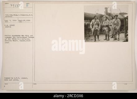 Eine Gruppe französischer Chasseurs steht an der Eastern Wharf in Dundee, Schottland. Sie bereiten sich darauf vor, Ersatztruppen der 339. US-Infanterie zu begleiten. Das Foto wurde von Sergeant 1. Class Ches gemacht. D. Donnelly am 20. September 1918, eingegangen am 5. Dezember 1918. Es wurde vom A.E.F.-Zensor genehmigt. Stockfoto