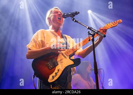 Oslo, Norwegen. 13. Juli 2023. Die amerikanische Folk-Rock-Sängerin, Songwriterin und Musikerin Lissie führt ein Live-Konzert im Rockefeller in Oslo auf. (Foto: Gonzales Photo/Alamy Live News Stockfoto