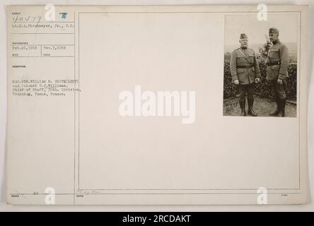 Generalmajor William R. Smith (links) und Oberst E.J. Williams, Stabschef, 36. Division, fotografiert in Tronchoy, Yenne, Frankreich. Dieses Bild wurde am 26. Februar 1919 aufgenommen und am 7. Dezember 1918 erhalten. Stockfoto