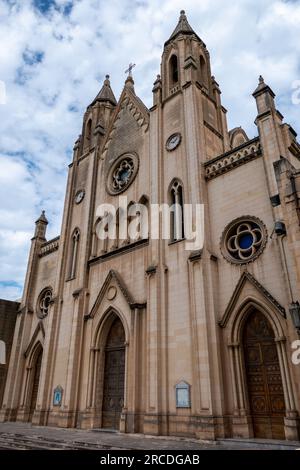 San Giljan, Malta, 30. April 2023. Typische Balkone von Häusern in Mdina Stockfoto