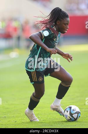 Offenbach, Deutschland. 24. Juni 2023. firo: 06/24/2023, Fußball, Freundschaftsspiel DFB Frauenlandspiel Nationalmannschaft Deutschland - Vietnam 2:1 GER Nicole Anyomi, Single Action, dpa/Alamy Live News Stockfoto