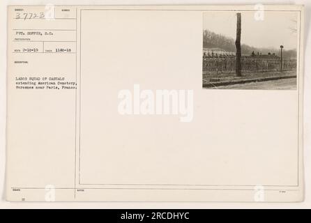 Auf diesem Foto sehen Sie eine Arbeitergruppe amerikanischer Casuals, die während des Ersten Weltkriegs auf dem amerikanischen Friedhof in Suresnes in der Nähe von Paris, Frankreich, aufgenommen wurde. Das Bild ging am 10. Februar 1919 ein und wurde am 15. Januar 1918 aufgenommen. Stockfoto