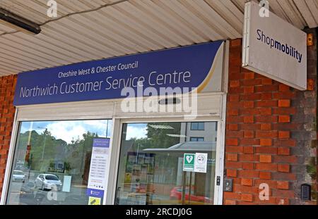 Northwich Customer Service Center, CWAC, 1 The Arcade, Watling Street, Northwich, Cheshire, England, Großbritannien, CW9 5AS Stockfoto