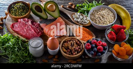 Lebensmittel, die für die Schwangerschaft empfohlen werden. Gesunde Ernährung Stockfoto