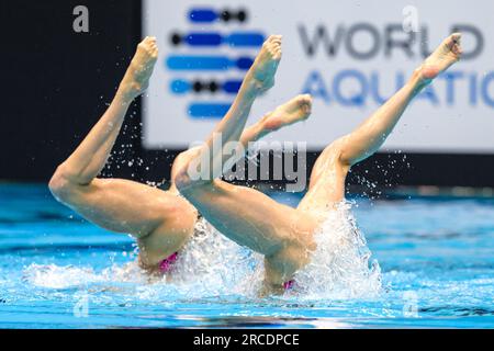 Fukuoka, Japan. 14. Juli 2023. Bregje de Brouwer (Niederlande) und Noortje de Brouwer (Niederlande) anlässlich der World Aquatics Championships 2023 Artistic Swimming Women Duet Technical Preliminary am 14. Juli 2023 in Fukuoka, Japan (Foto: Albert ten Hove/Orange Pictures). Kredit: Orange Pics BV/Alamy Live News Stockfoto