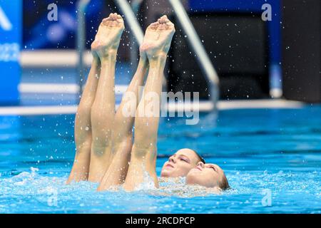 Fukuoka, Japan. 14. Juli 2023. Bregje de Brouwer (Niederlande) und Noortje de Brouwer (Niederlande) anlässlich der World Aquatics Championships 2023 Artistic Swimming Women Duet Technical Preliminary am 14. Juli 2023 in Fukuoka, Japan (Foto: Albert ten Hove/Orange Pictures). Kredit: Orange Pics BV/Alamy Live News Stockfoto