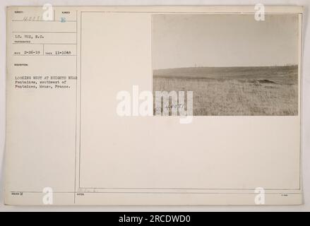 Soldaten beobachten feindliche Aktivitäten von einem Aussichtspunkt in der Nähe von Fontaines, Maas, Frankreich. Das Foto wurde am 16. November 1918 von LT. Fox, S.C. aufgenommen Es hat die Nummer 40081 und zeigt einen Blick nach Westen auf die Höhen. Dieses Bild ist Teil einer Serie mit dem Titel „Fotos von amerikanischen Militäraktivitäten während des Ersten Weltkriegs“. Stockfoto