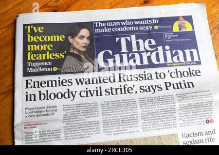 „Feinde wollten, dass Russland in blutigen Bürgerstreitigkeiten erstickt“, sagt Putin Guardian, Schlagzeile der Zeitung 27. Juni 2023 London UK Stockfoto