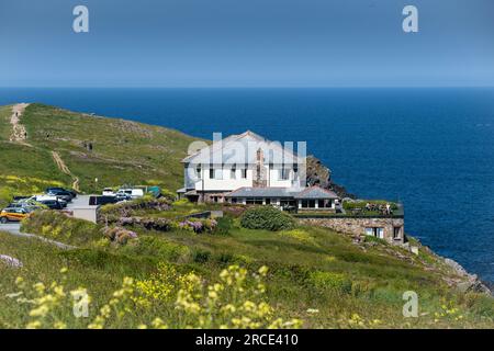 Lewinnick Lodge Boutique Hotel am Pentire Point East mit Blick auf die Fistral Bay in Newquay in Cornwall in Großbritannien, Europa Stockfoto