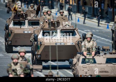 VAB während der jährlichen Militärparade zum Bastille-Tag in Paris, Frankreich. 14. Juli 2023. Foto: Eliot Blondet/ABACAPRESS.COM Kredit: Abaca Press/Alamy Live News Stockfoto