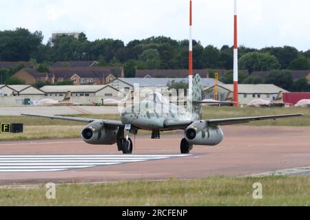 Eine deutsche Messerschmitt Me262 auf der Royal International Air Tattoo 2023 in RAF Fairford, Gloucestershire, Großbritannien Stockfoto