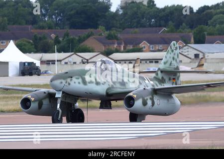 Eine deutsche Messerschmitt Me262 auf der Royal International Air Tattoo 2023 in RAF Fairford, Gloucestershire, Großbritannien Stockfoto