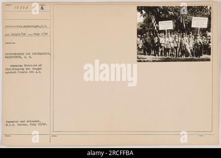 Bildunterschrift: Die armenischen Christentum-Krieger nehmen am 4. Juli 1918 an einem Unabhängigkeitstag in Washington Teil. Die Krieger, die 451 n. Chr. gegen Persien kämpften, werden als Teil der Festlichkeiten gesehen. Dieses Foto wurde von Pvt. McGarrigal, S.C. aufgenommen und am 11. Juli 1918 aufgenommen. Stockfoto