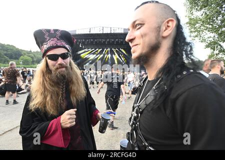 Vizovice, Tschechische Republik. 14. Juli 2023. Besucher am zweiten Tag des internationalen Metallfestivals Masters of Rock in Vizovice, Tschechische Republik, 14. Juli 2023. Kredit: Dalibor Gluck/CTK Photo/Alamy Live News Stockfoto