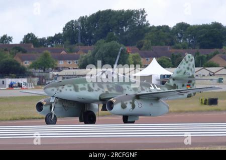 Eine deutsche Messerschmitt Me262 auf der Royal International Air Tattoo 2023 in RAF Fairford, Gloucestershire, Großbritannien Stockfoto