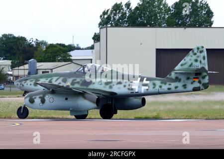 Eine deutsche Messerschmitt Me262 auf der Royal International Air Tattoo 2023 in RAF Fairford, Gloucestershire, Großbritannien Stockfoto