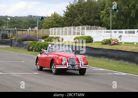 Jaguar XK150 3,4 Drophead Coupé (1958), Mike Hawthorn Track Day, Goodwood, Sussex, England, Großbritannien, Großbritannien, Europa Stockfoto