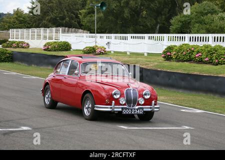 Jaguar Mk2 3,8 (1966), Mike Hawthorn Track Day, Goodwood, Sussex, England, Großbritannien, Großbritannien, Europa Stockfoto