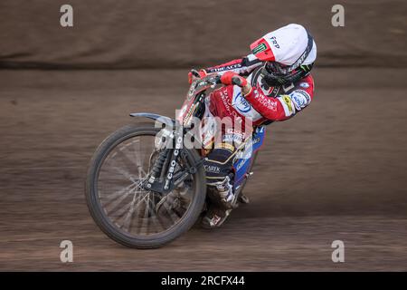 Dan Bewley - Belle Vue Aces Speedway-Fahrer, der auch in der Speedway Grand Prix-Serie mitfährt. Actionporträt Stockfoto