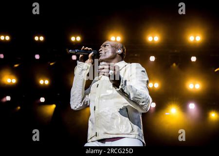 Aarhus, Dänemark. 14. Juli 2023. Der englische Sänger und Songwriter Seal führt ein Live-Konzert im Tivoli Friheden in Aarhus auf. (Foto: Gonzales Photo/Alamy Live News Stockfoto