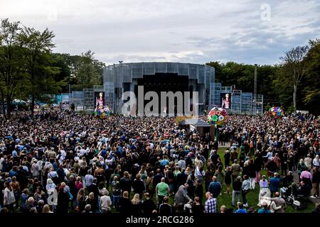 Aarhus, Dänemark. 14. Juli 2023. Der englische Sänger und Songwriter Seal führt ein Live-Konzert im Tivoli Friheden in Aarhus auf. (Foto: Gonzales Photo/Alamy Live News Stockfoto