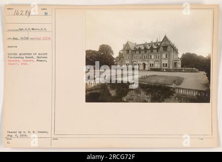 Wohnräume des Allied Purchasing Board im Chateau Coudert in Coudert, Frankreich. Fotografiert von Sergeant C.H. Weiß am 17. Juli 1918. Das Foto wurde während des Ersten Weltkriegs aufgenommen und am 6. August 1918 von einem A.E.F.-Zensor übergeben. Dieses Bild ist mit 16289 beschriftet. Stockfoto