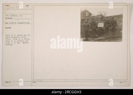 Untertitel: Sergeant Hainlin hat dieses Bild am 11. Dezember 1918 aufgenommen und zeigt Captain W.F. Talbot und Mitglieder des Verkehrsbüros in Andeau, Deutschland. Die Personen auf dem Foto sind Corporal W.A. Nord, Corporal E.A. Jackson und Corporal J.A. Zax. Dieses Foto ist Teil der 111-SC-38591-Sammlung, die die amerikanischen militärischen Aktivitäten während des Ersten Weltkriegs dokumentiert Stockfoto