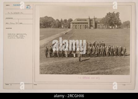 Soldaten der S.A.T.C. Kompanie der Wesleyan University in Middletown, Conn. Posieren für ein Gruppenfoto. Das Bild wurde von dem Fotografen W.F. aufgenommen Miller am 19. Januar. Dieses Foto war Teil der offiziellen Dokumentation für das Militär und nicht für die Öffentlichkeit bestimmt. Stockfoto