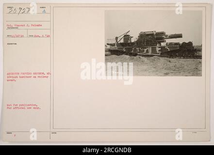 Ein Foto von CPL Vincent J. Palumbo auf dem Aberdeen-Testgelände in Maryland. Das Bild zeigt eine 16-Zoll-Haubitze, die auf einer Eisenbahn montiert ist. Das Foto ist als „nicht zur Veröffentlichung bestimmt“ klassifiziert und nur für den offiziellen Gebrauch bestimmt. In den veröffentlichten Hinweisen wird XORSTRO F erwähnt, es werden jedoch keine weiteren Informationen bereitgestellt. Stockfoto