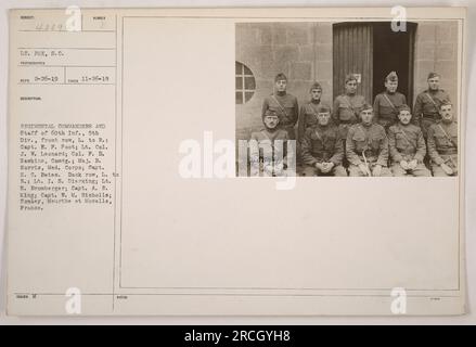 Regimentskommandanten und Mitarbeiter der 60. Infanterie, 5. Division, sind auf diesem Bild vom 26. November 1918 abgebildet. In der ersten Reihe, von links nach rechts, befinden sich Captain E. F. Post, Lieutenant Colonel J. W. Leonard, Colonel F. B. Hankins (kommandierender Offizier), Major B. Norris vom Medical Corps und Captain H. C. Bates. In der hinteren Reihe, von links nach rechts, befinden sich Lieutenant I. S. Dierking, Lieutenant E. Bromberger, Captain A. R. King, Captain W. M. Nicholls. Der Ort des Fotos ist Comley, Meurthe et Moselle, Frankreich. (Informationen aus der 1944. Ausgabe von "Fotos des amerikanischen Militärs Stockfoto