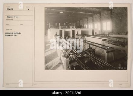 Soldaten vom Chemischen Kriegsdienst im Edgewood Arsenal in Maryland während des Ersten Weltkriegs. Das Foto wurde am Edgewood Arsenal aufgenommen und hat die Nummer 60.461. Es ist Teil der Signalkorps-Sammlung. Stockfoto