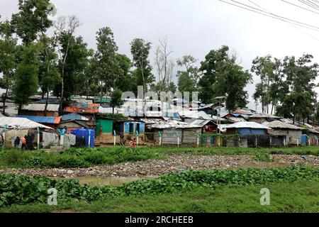 Coxsbazar, Ukhiya, Bangladesch. 15. Juli 2023. 15. Juli 2023. Coxsbazar, Bangladesch : das Flüchtlingslager Bazar Rohingya von Cox in Bangladesch nimmt zu Dengue-Ausbruch nimmt in den Rohingya-Lagern zu. Die neueste Nachricht von 947, dass Rohingya mit Dengue diagnostiziert wird, verbreitet Besorgnis in den bewussten Kreisen. Unter den Infizierten sind im letzten Monat drei Menschen, darunter ein Kind, gestorben.von den 33 Rohingya-Flüchtlingslagern in Cox's Bazar weisen die vier Lager in Ukhia die höchste Dengue-Rate auf.Laut einer Vorstudie des Zivilchirurgen ist aus Stockfoto