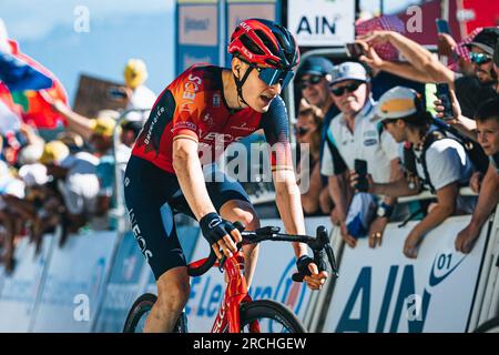 Frankreich. 14. Juli 2023. Foto von Alex Whitehead/SWpix.com - 14/07/2023 - Radfahren - 2023 Tour de France - Etappe 13: Châtillon-sur-Chalaronne nach Grand Colombier (137,8km) - Carlos Rodriguez von INEOS Grenadiers Credit: SWpix/Alamy Live News Stockfoto